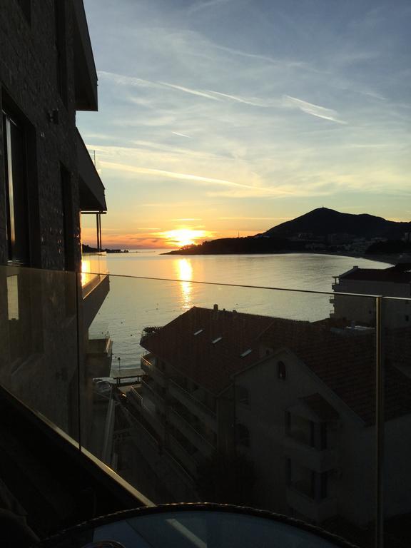 Apartment Sunset Rafailovici Exteriör bild